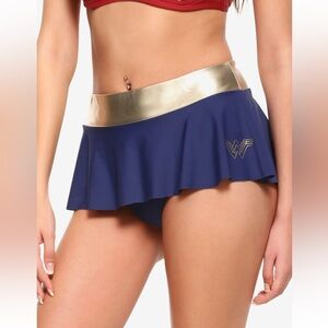 NWT Hot Topic Wonder Woman Swimsuit Bottom Skirt size XL